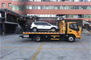 雅江汽车紧急补胎换胎救援