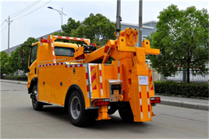 雅江高速路拖车费